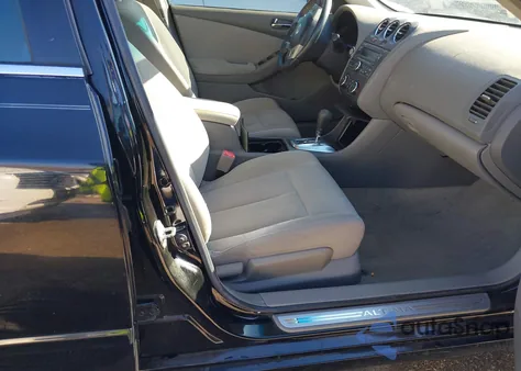 2011 Nissan Altima 2.5 S z USA, uszkodzony, nr VIN 1N4AL2AP8BN403254